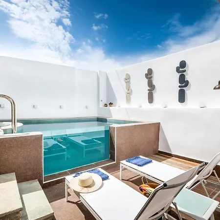 Villa The Old Court Council,luxury Mansion By Ifigeneia Gavrio